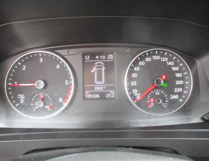 Volkswagen Caravelle 15