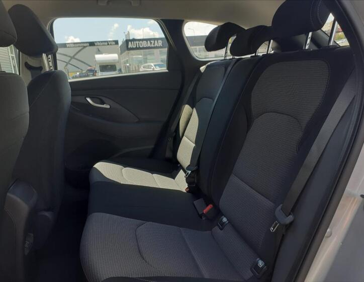 Hyundai i30 10