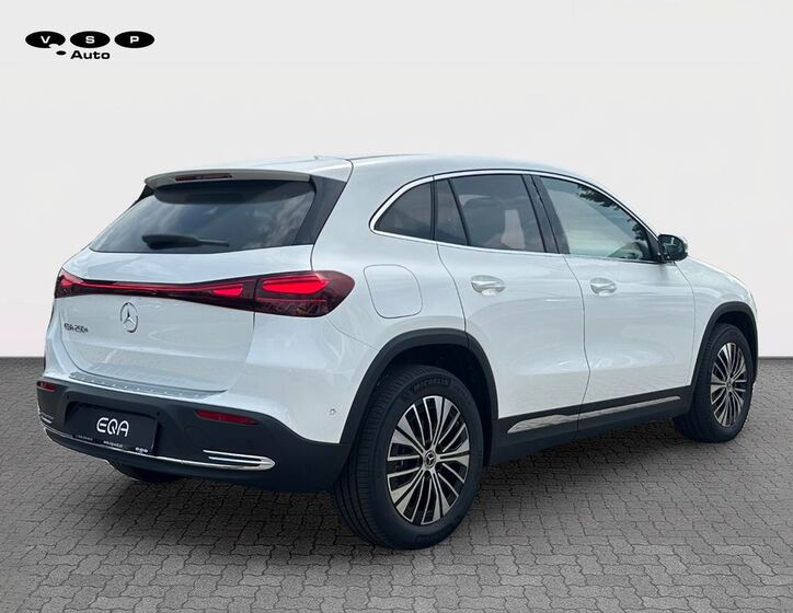 Mercedes-Benz EQA 5
