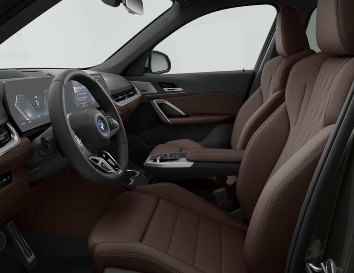 BMW iX1 4