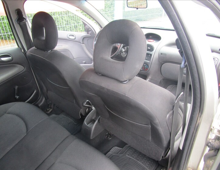 Peugeot 206 20