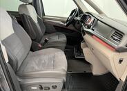 Volkswagen Multivan 28