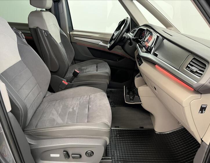 Volkswagen Multivan 28