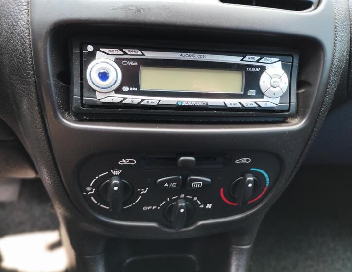 Peugeot 206 9