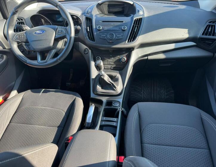 Ford Kuga 6