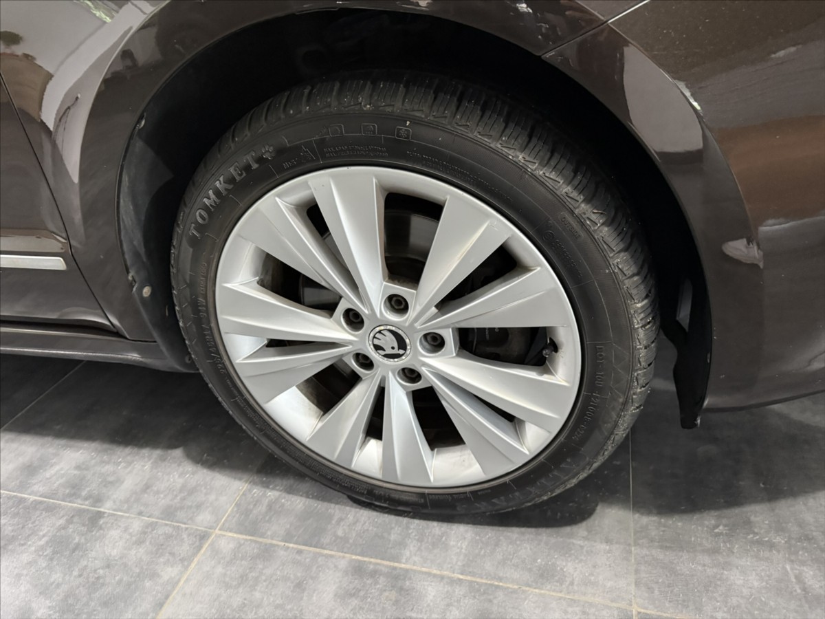 Škoda Superb