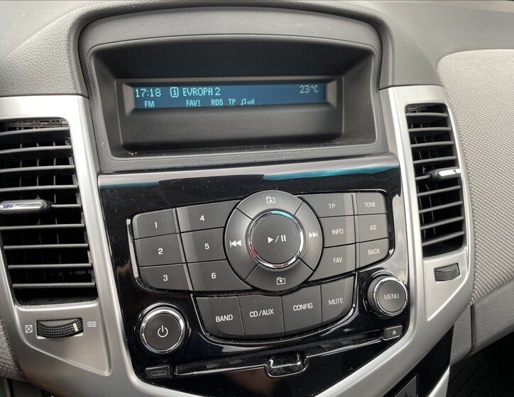 Chevrolet Cruze 14
