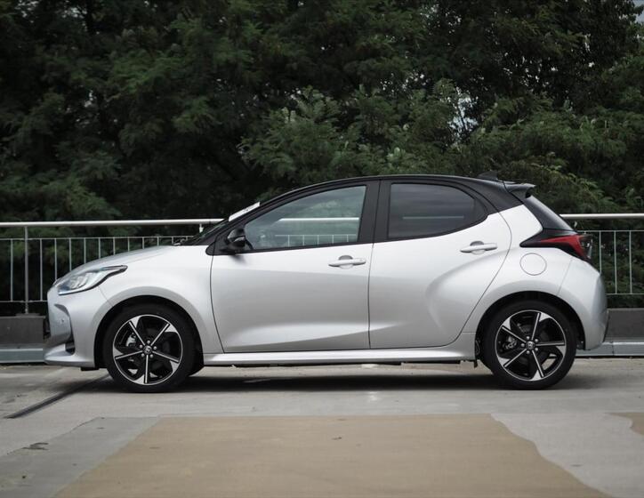 Toyota Yaris 2