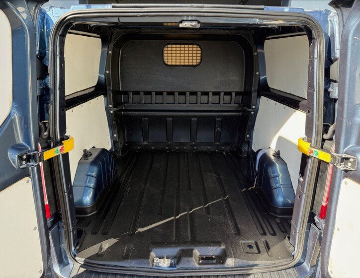 Ford Transit Custom 22