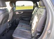 Audi Q7 17