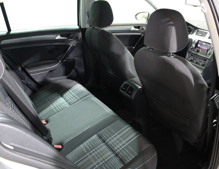 Volkswagen Golf 8