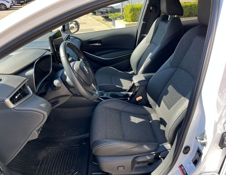 Toyota Corolla 15
