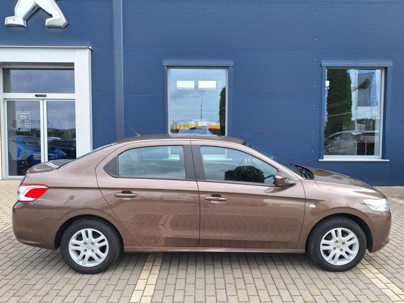 Peugeot 301