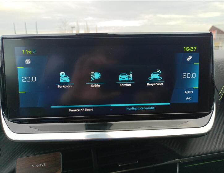 Peugeot 2008 17