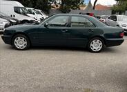 Mercedes-Benz Třídy E 12