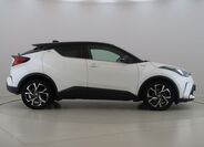 Toyota C-HR 4