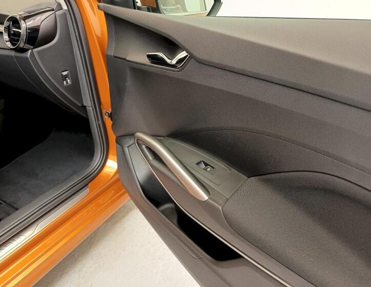 Škoda Fabia 16