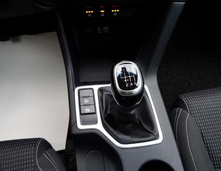 KIA Sportage 12