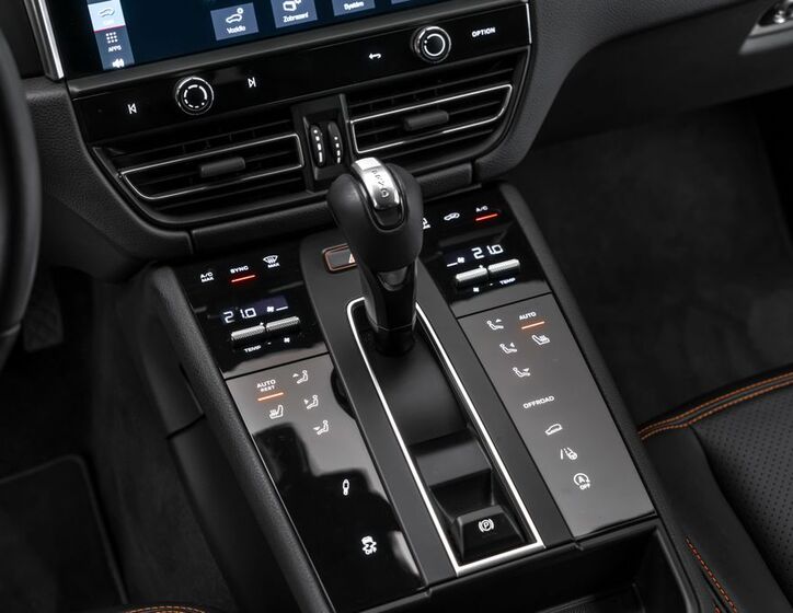 Porsche Macan 17