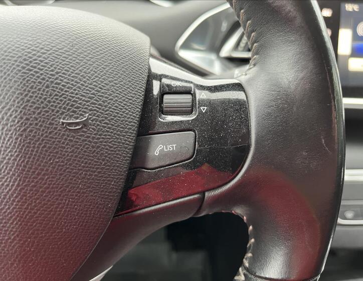 Peugeot 308 26