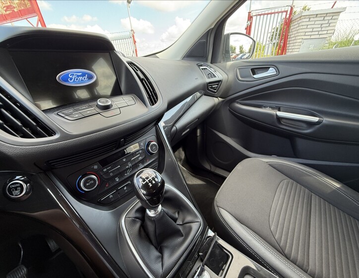 Ford Kuga 13