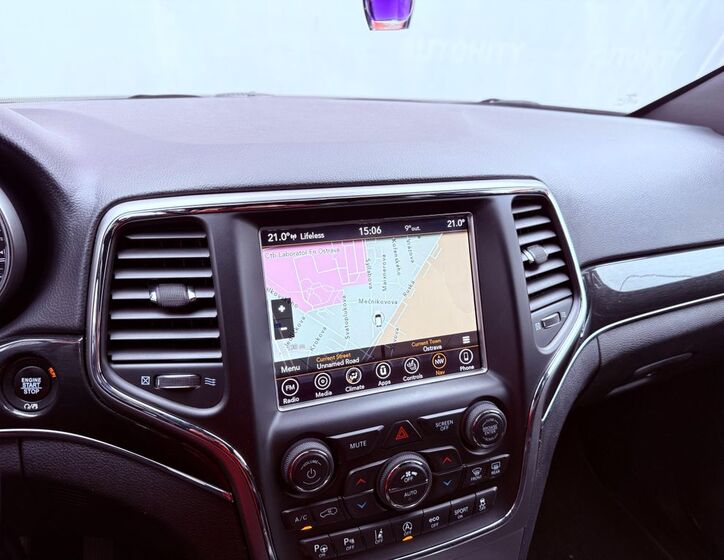 Jeep Grand Cherokee 27