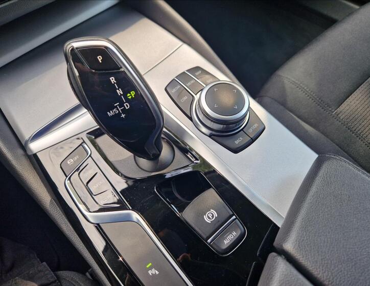 BMW Řada 5 36