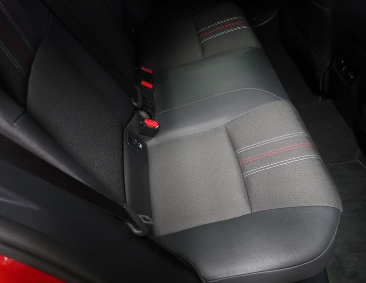 Toyota Corolla 13