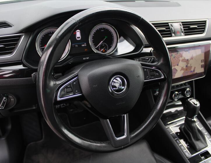 Škoda Superb 15