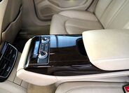 Audi A8 37