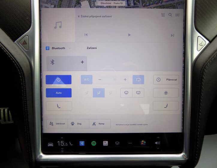 Tesla Model S 39