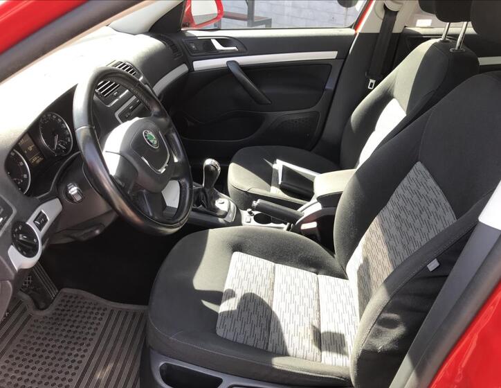 Škoda Octavia 9