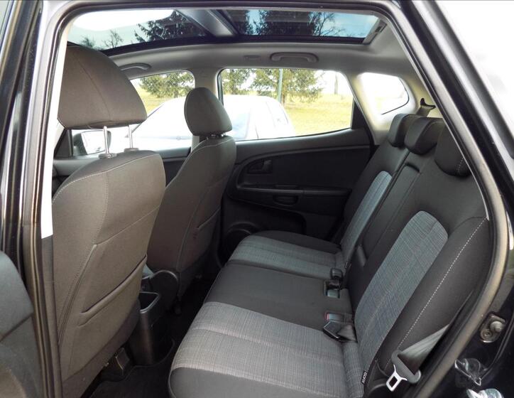 KIA Venga 24