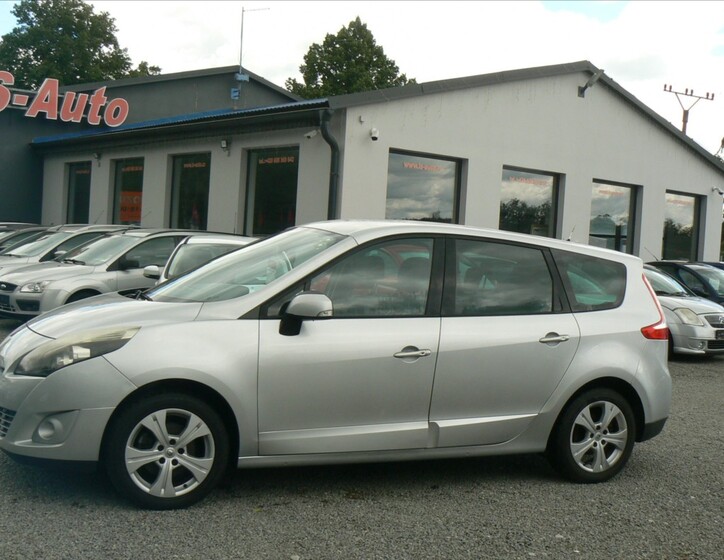 Renault Grand Scénic 1