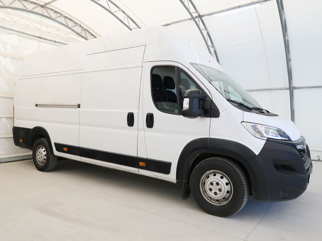 Opel Movano
