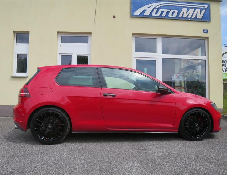 Volkswagen Golf 2