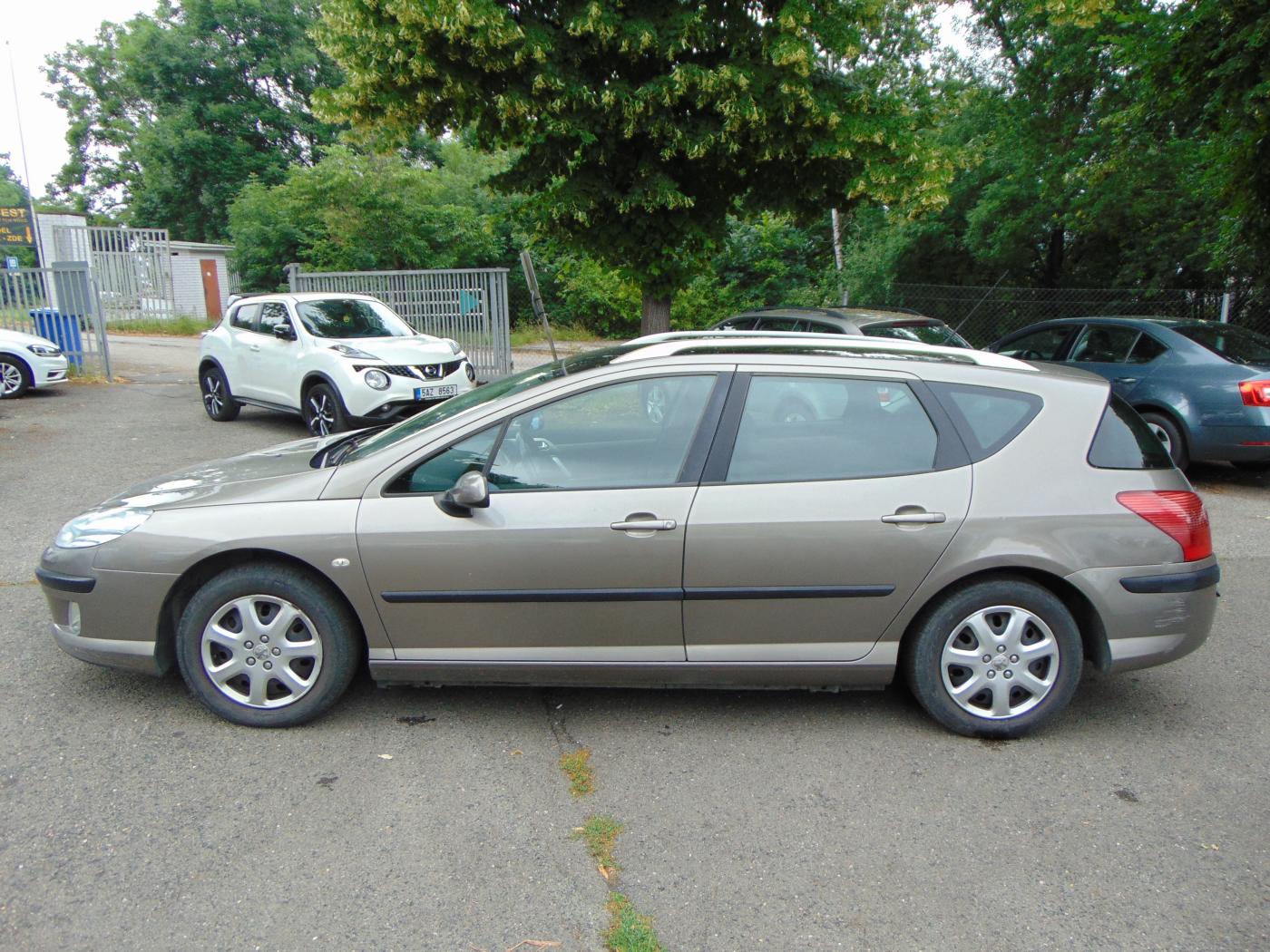 Peugeot 407