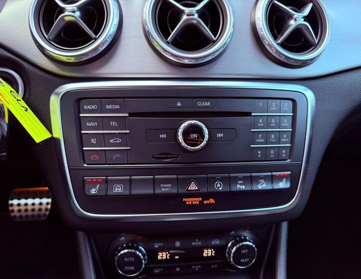 Mercedes-Benz GLA 21