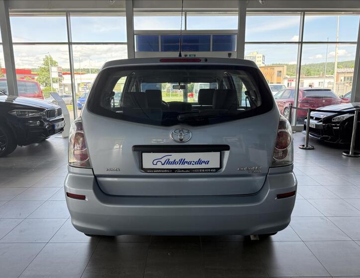 Toyota Corolla Verso 5