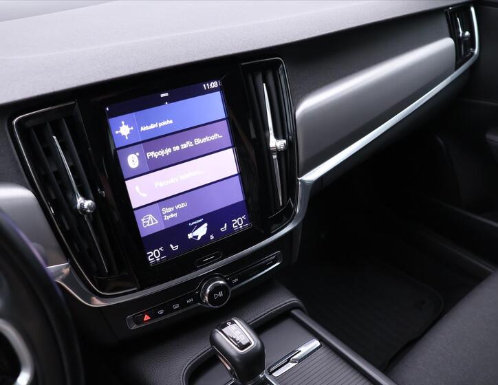 Volvo S90 19