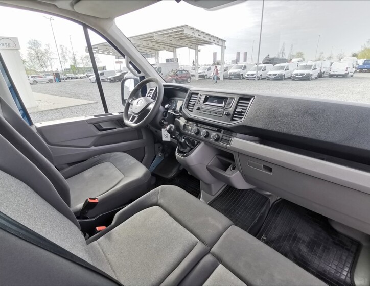 Volkswagen Crafter 8