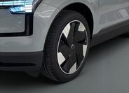 Volvo EX30 6