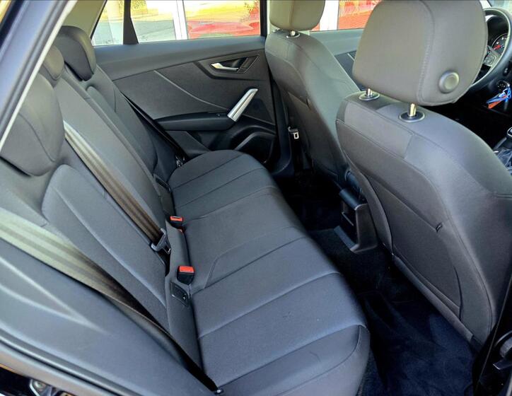 Audi Q2 14