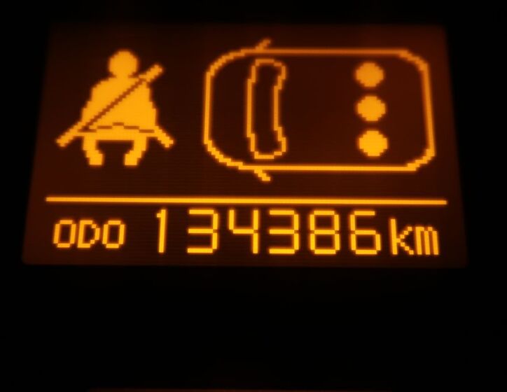 Toyota Avensis 38