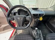 Toyota iQ 11