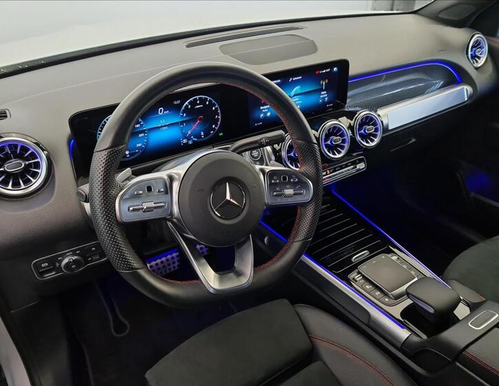 Mercedes-Benz GLB 9