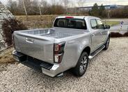 Isuzu D-Max 7