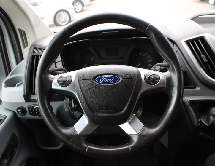 Ford Transit 16