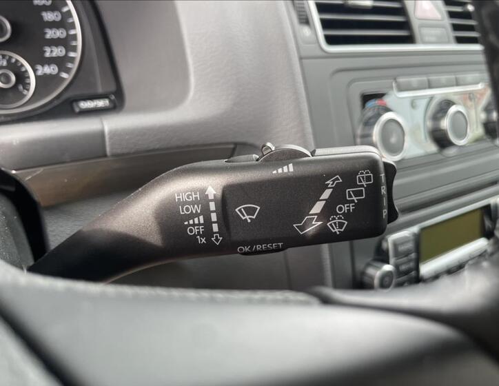 Volkswagen Touran 23