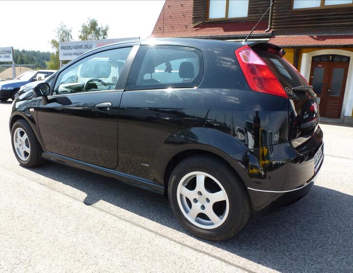 Fiat Grande Punto 11